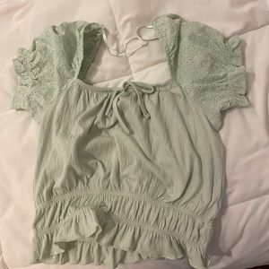 Green puff sleeve top